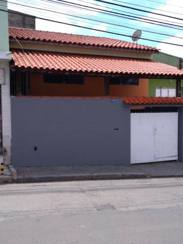 Casa Para fins comerciais, excelente pra escolinha toda estrutura pronta