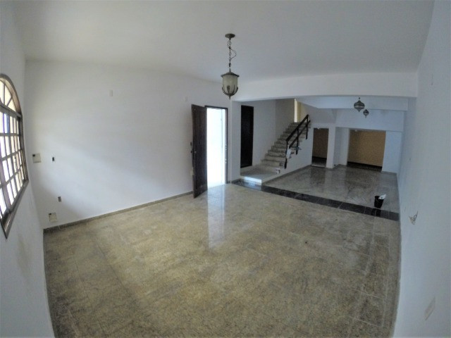 Alugo Casa Comercial / Residencial em Jucutuquara com 387m² e 5 quartos - R$ 5.000 - Foto 3