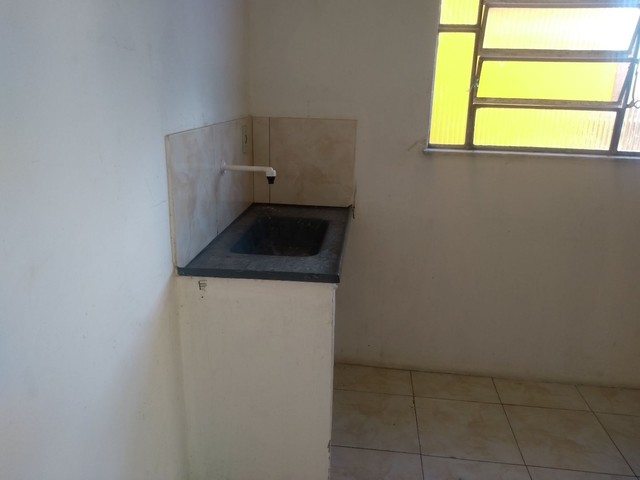 Casa Sala, Quarto, Cozinha e WC - Alugo - Vila Manilha - Foto 5