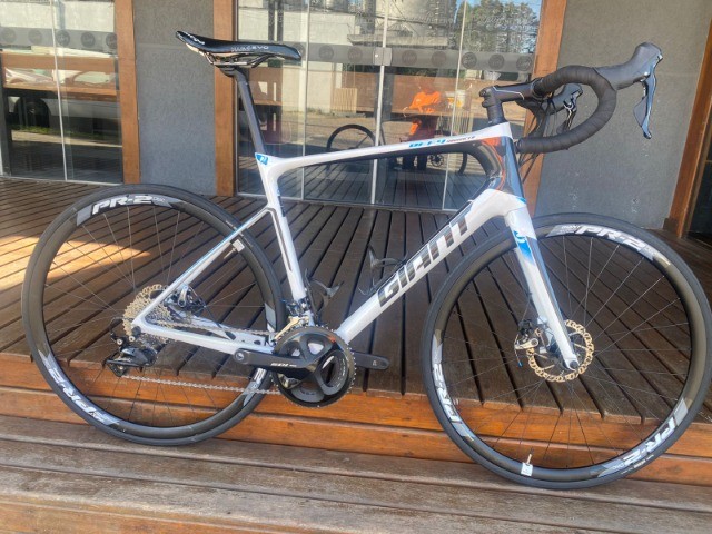 bicicleta speed giant defy