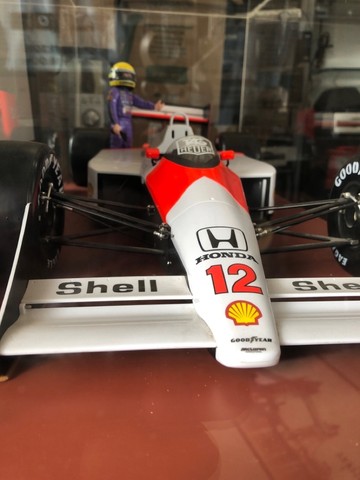 McLaren Honda MP4/4 1/8