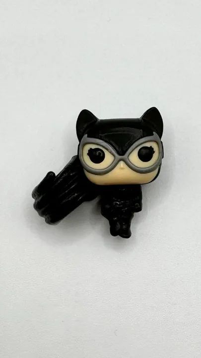 Kinder Joy DC Funko Pop Mulher Gato Catwoman