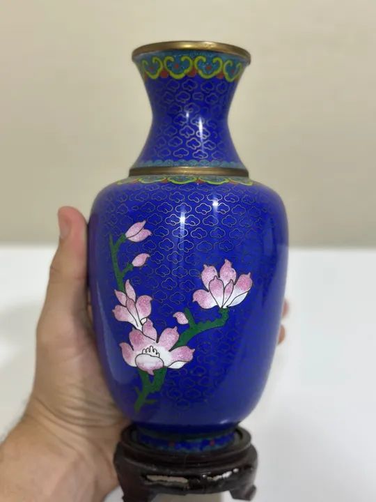 Antigo Vaso chines  em Bronze e Cloisonne com base em madeira nobre - Foto 4