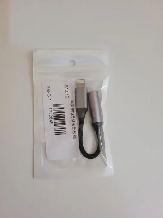Adaptador P2 pra Iphone