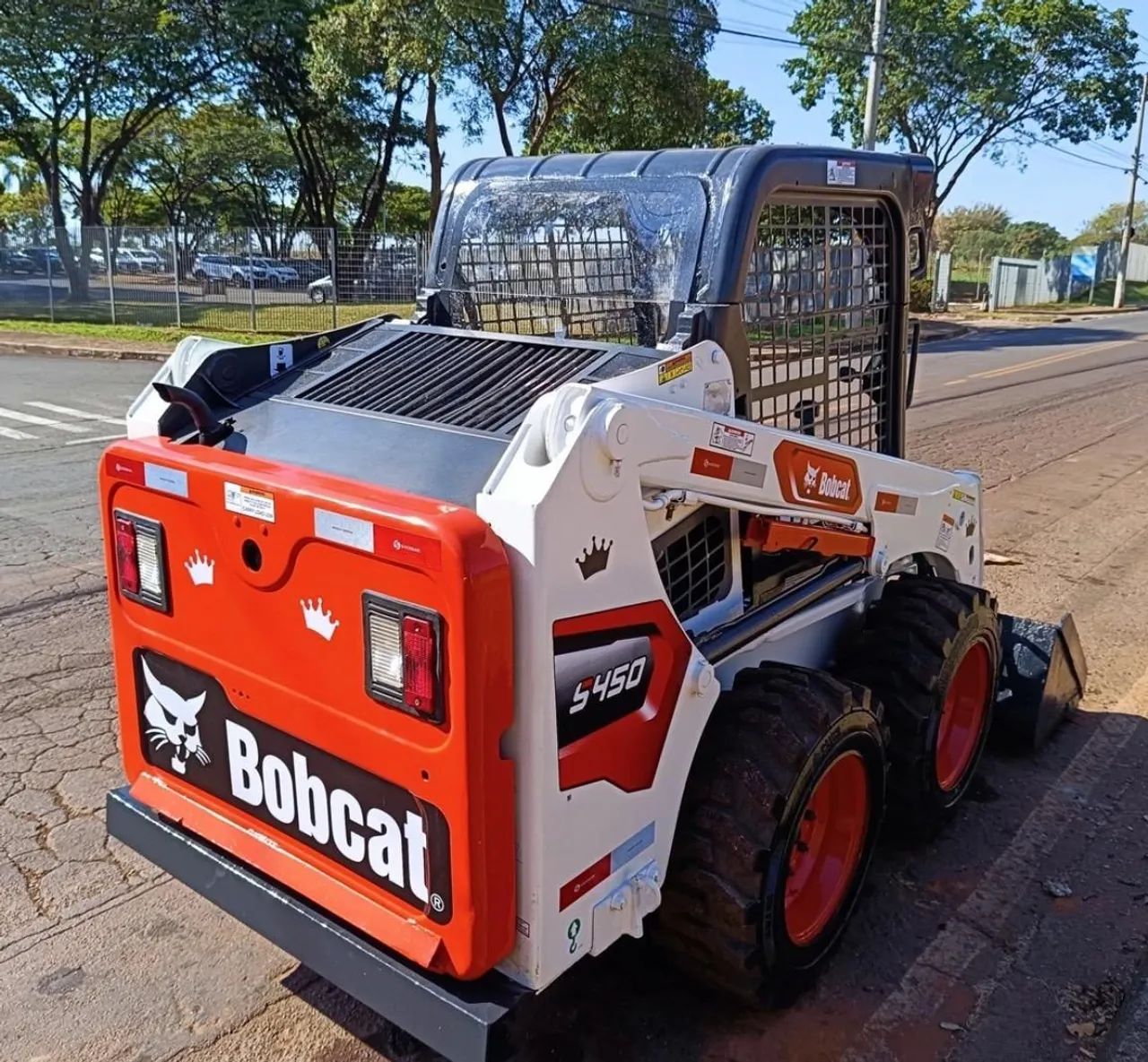 Mini Carregadeira Bob CAT S450 2014 - Foto 4