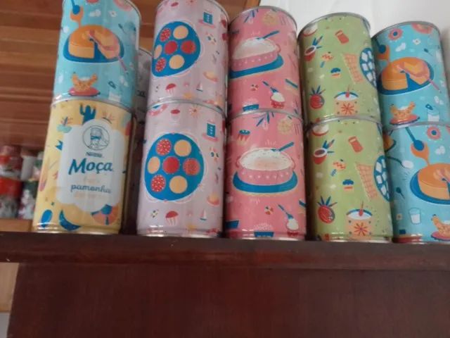 Coleção de latas de alumínio 
