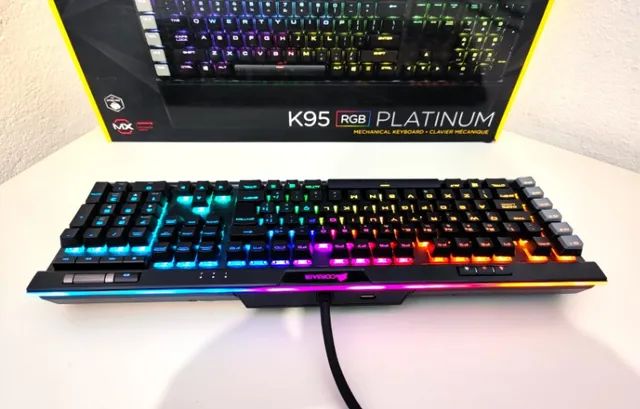 Teclado Gamer RGB Corsair K95 Platinum - Foto 3