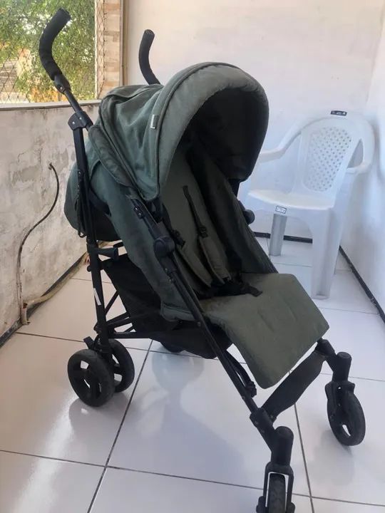 Carrinho de Bebê Verde - Usado