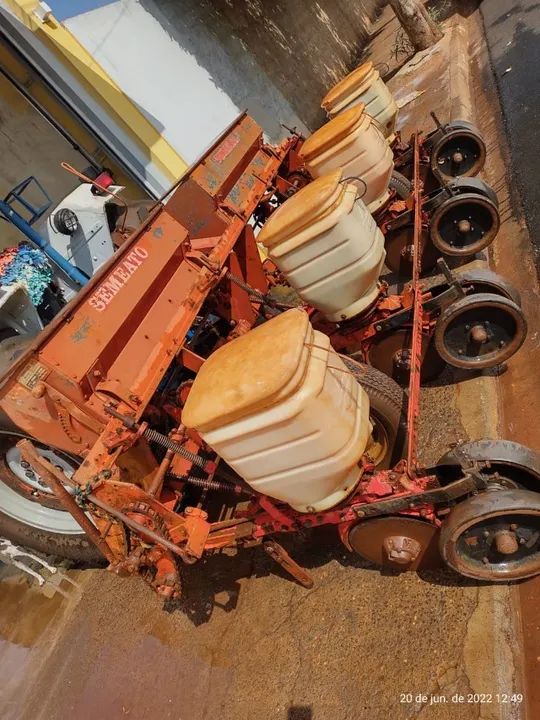 Semeadora/Semeadeira Plantadeira - Semeato 5 linhas PH5 - Foto 4