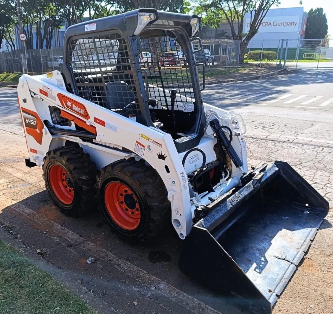 Mini Carregadeira Bob CAT S450 2014