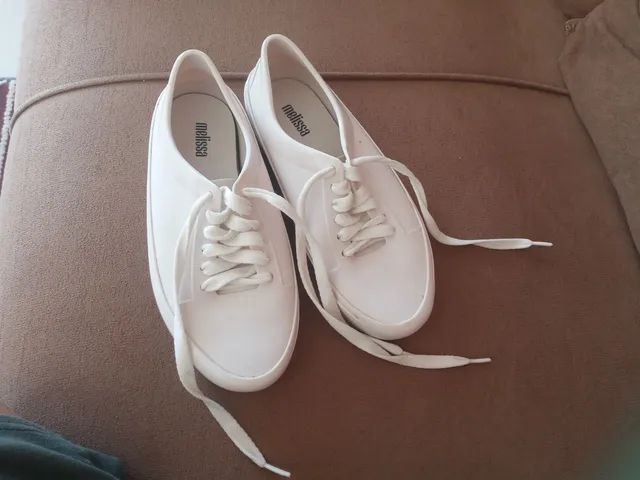 Tenis branco da sales melissa