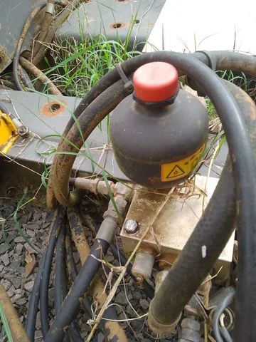 Peças usadas Escavadeira Volvo EC 210 ano 2010 - Foto 4