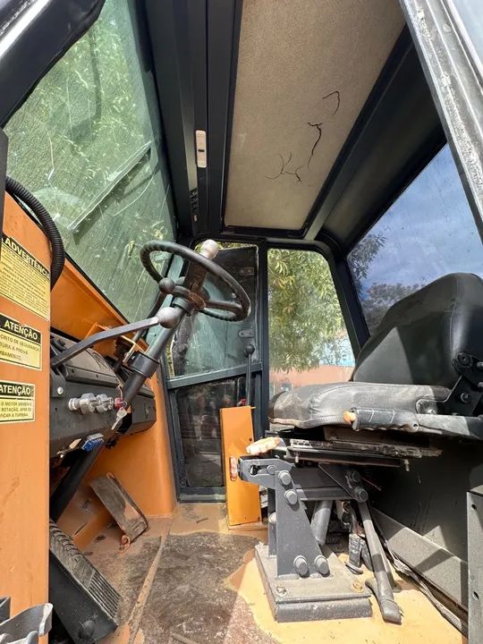 Pá Carregadeira Case W20E 2011  - Foto 6