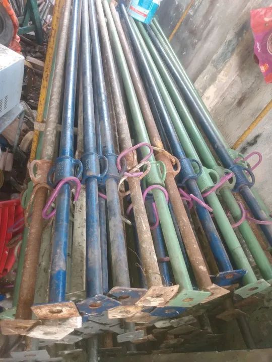 Escoras metálicas 4.50 de alturas