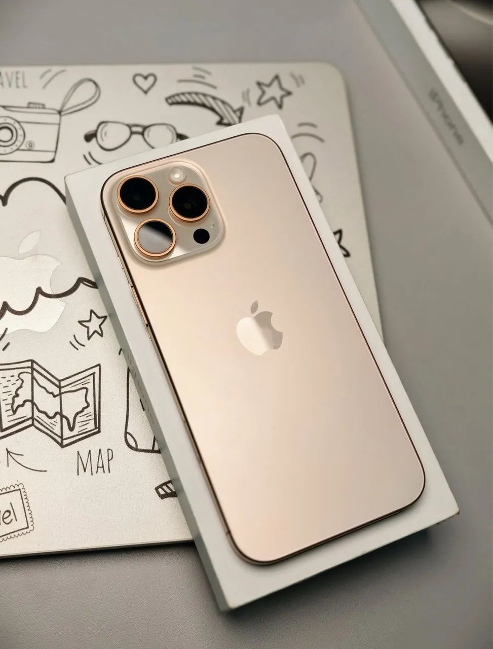 IPHONE 16 PRO MAX DESERT BATERIA 100% - Celulares e Smartphones