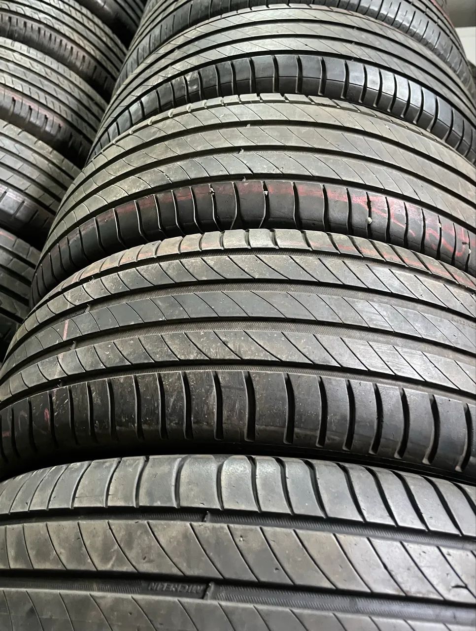 Jogo de pneus 17 sonata , HRV 215/55 R17 Michelin semi novos ( 215/55/17 )