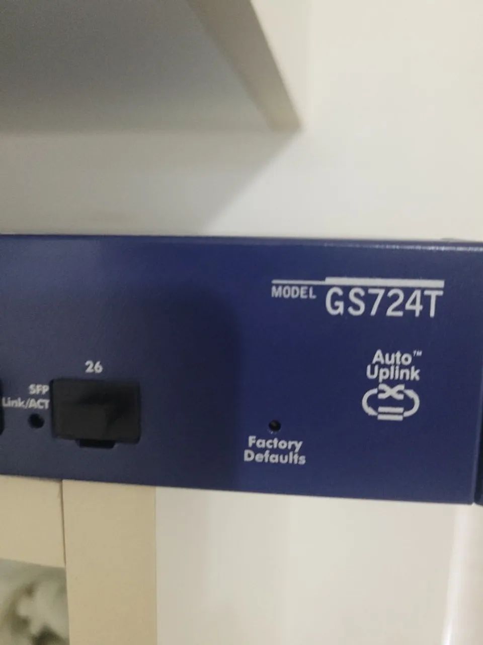 Switch Netgear ProSafe 24 Port Gigabit Smart GS724T v4 - Foto 3