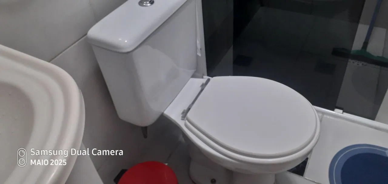Vaso sanitário branco
