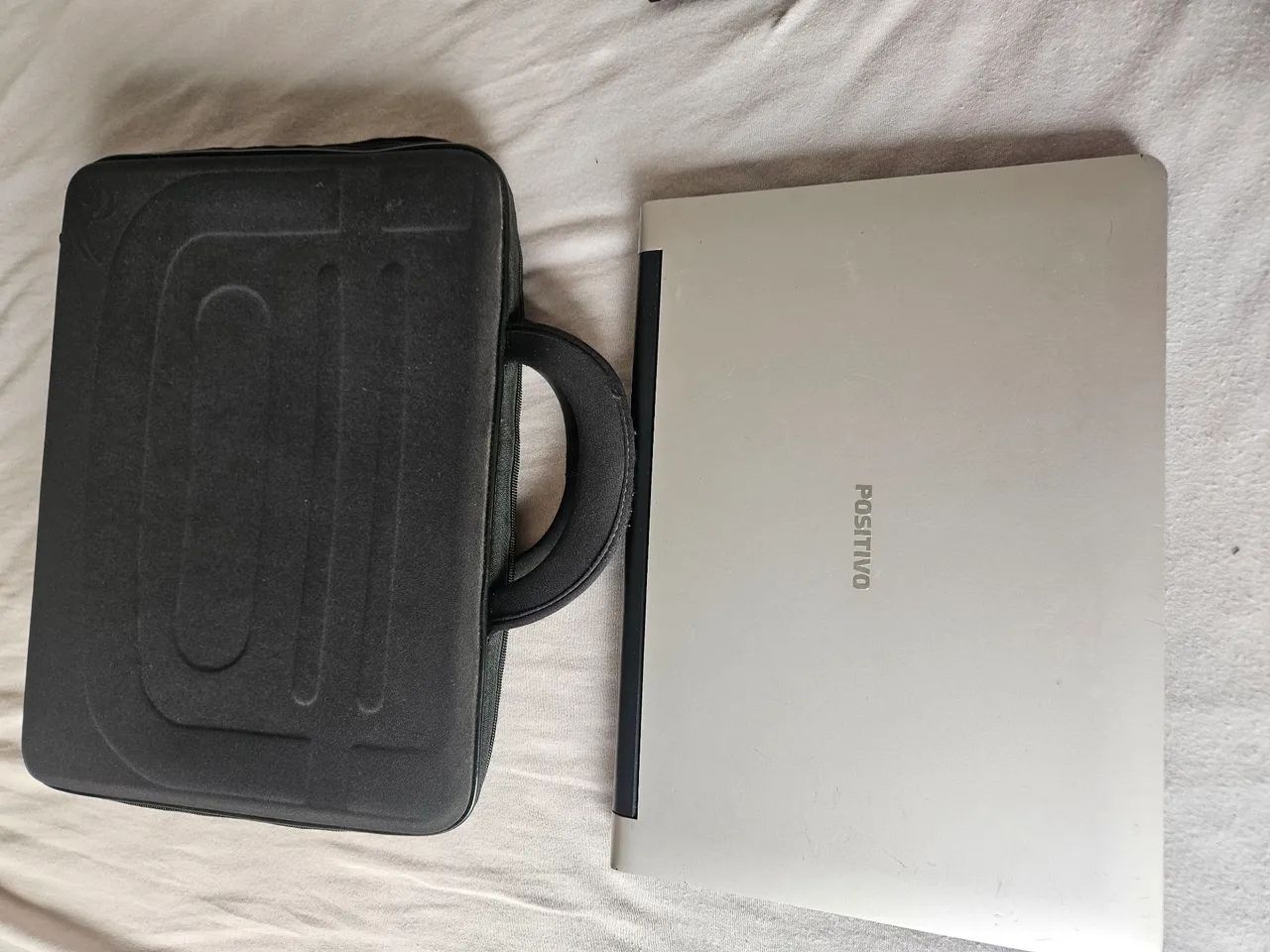 Notebook Positivo(algumas teclas tem problema para digitar)64168560397187123