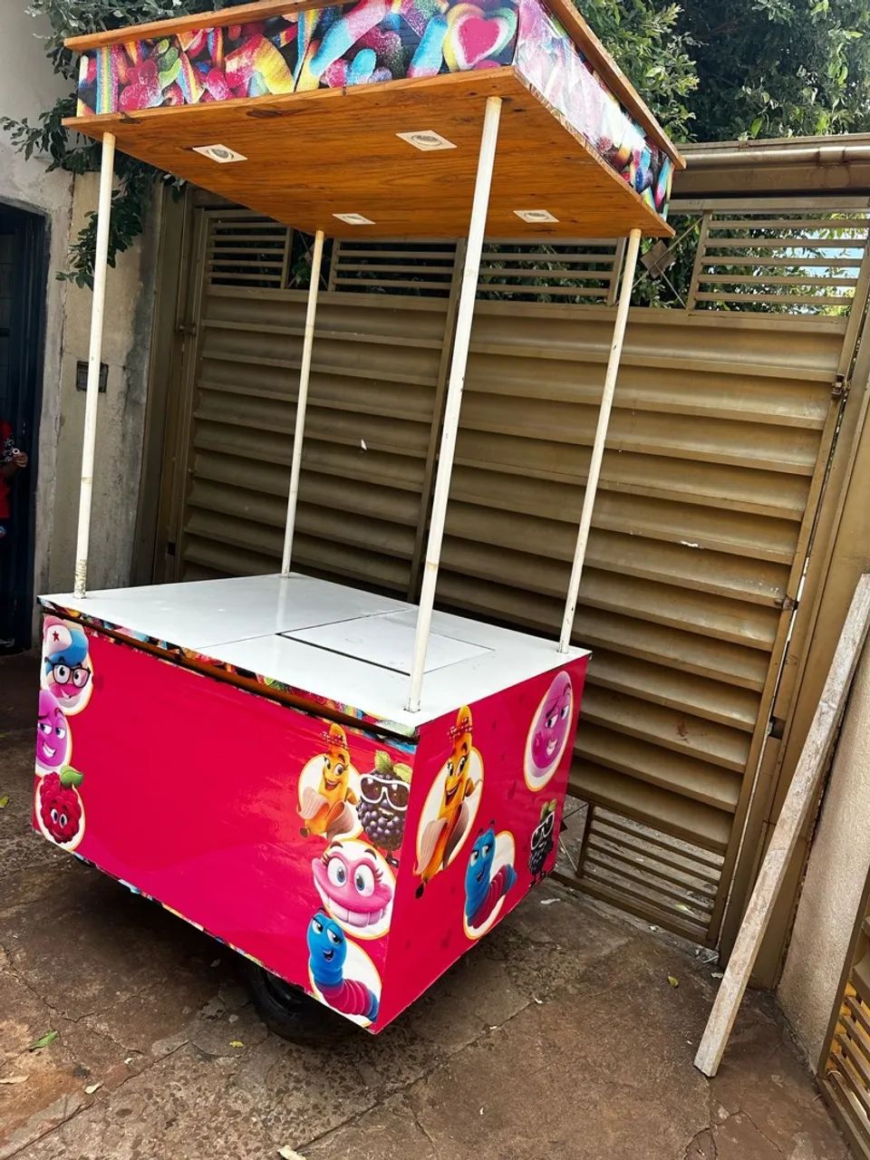 Carrinho para venda de açaí e afins