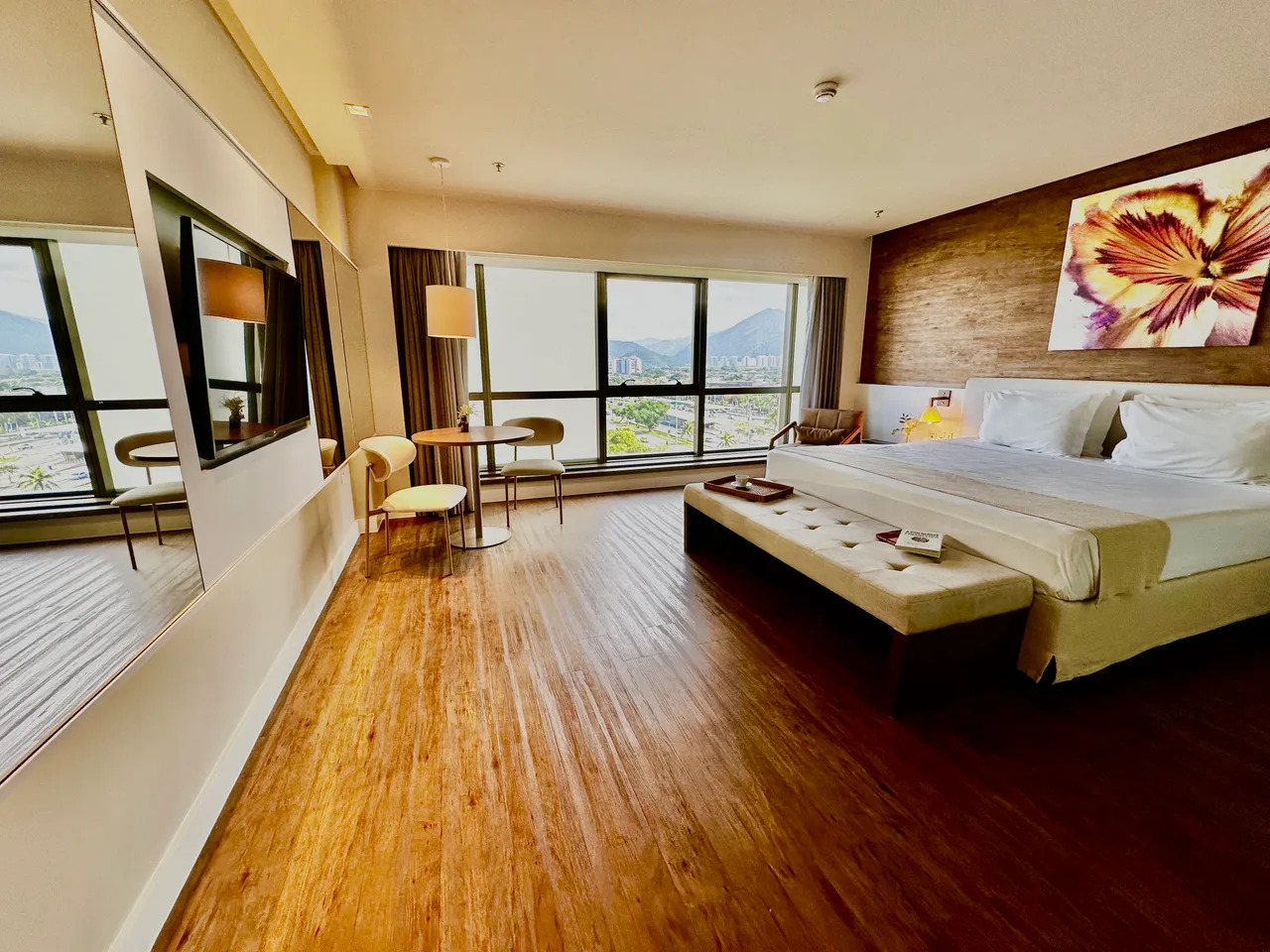 Imóvel para venda possui 40 metros quadrados com 1 quarto em Barra da Tijuca - Rio de Jane
