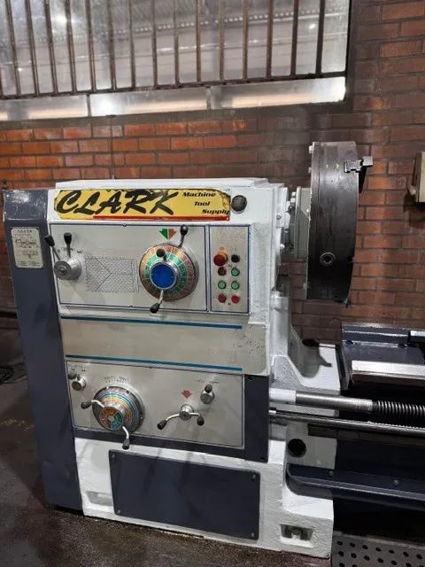 TORNO MECANICO CLARCK  62100C/5000 ANO 2005