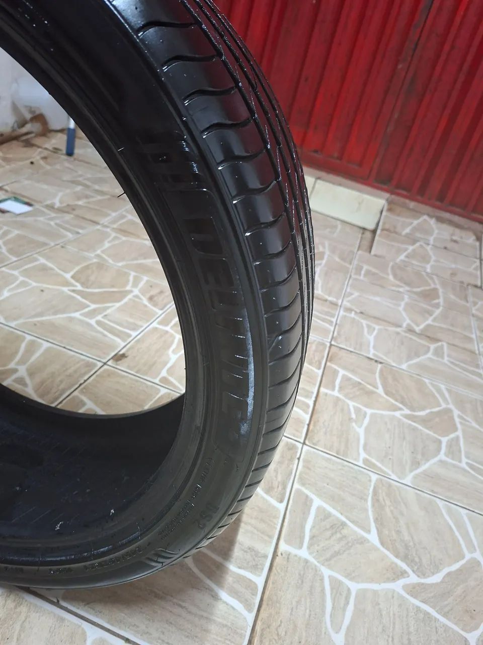 Pneu 245/40ZR21 Delinte  - Foto 4
