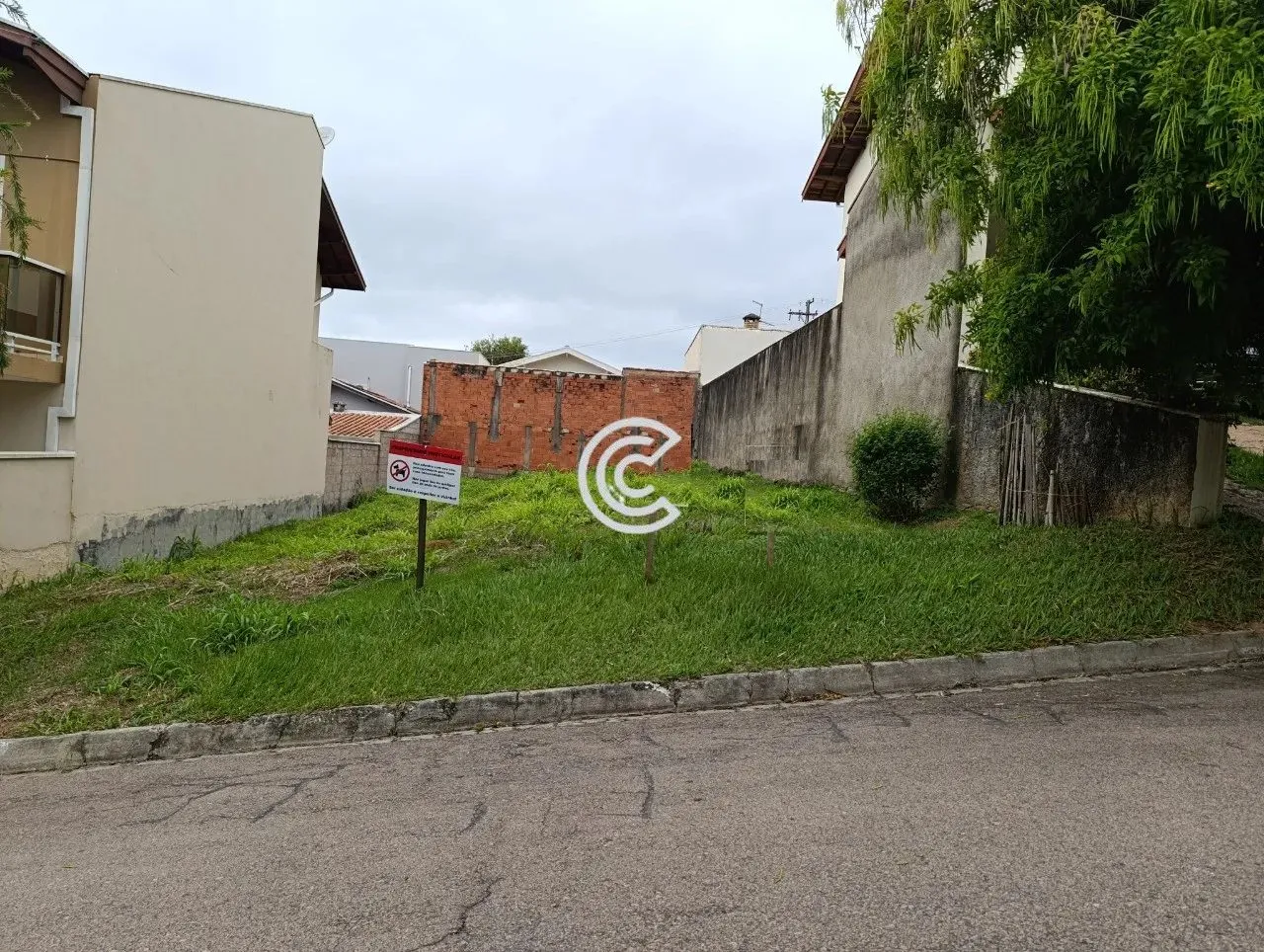 Terreno em condomínio a venda em Vinhedo/SP