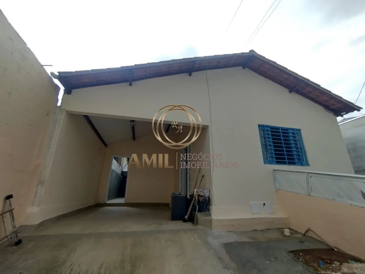 EJ- Casa para aluguel com 80 metros quadrados com 3 quartos