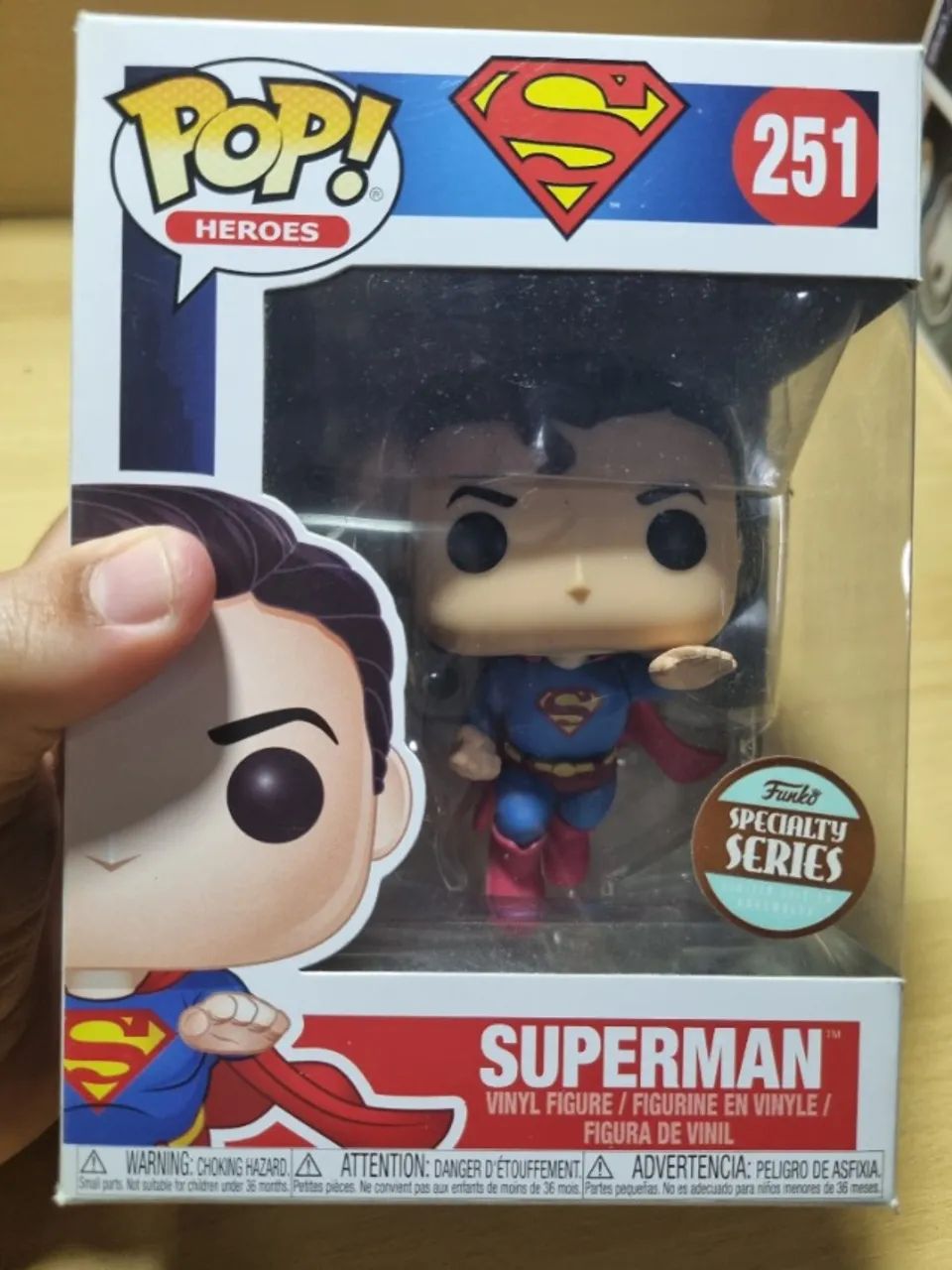 Funko pop Superman #251 Special Series - Foto 2