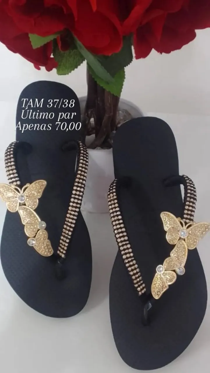 Chinelo Feminino Preto com Detalhe de Borboleta