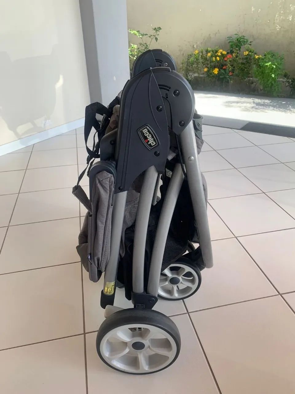 Carrinho de Bebê Chicco Viaro - Foto 5