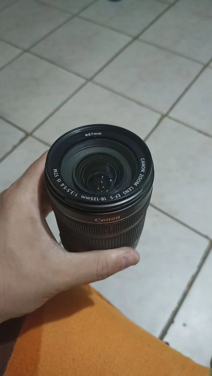 Lente Canon EFS 18-135mm Pra sair logo - Foto 2
