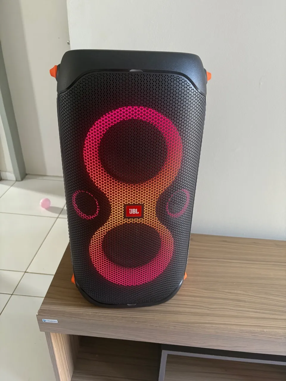 Caixa de Som JBL Partybox 110