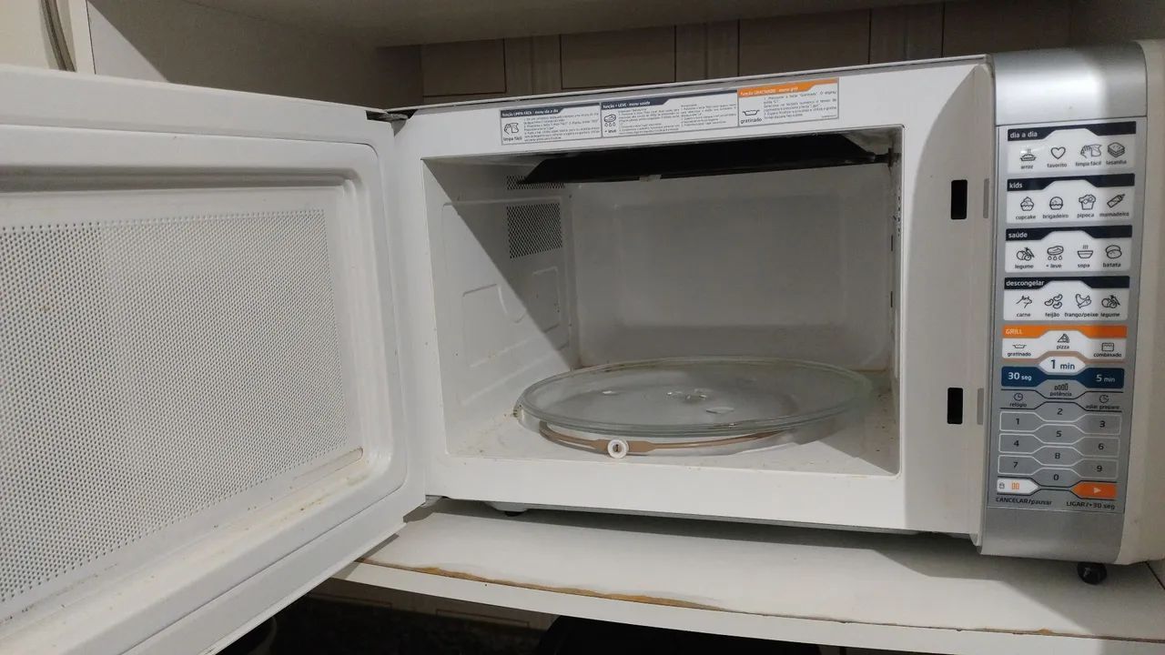Microondas Midea - Retirada de peças  - Foto 2