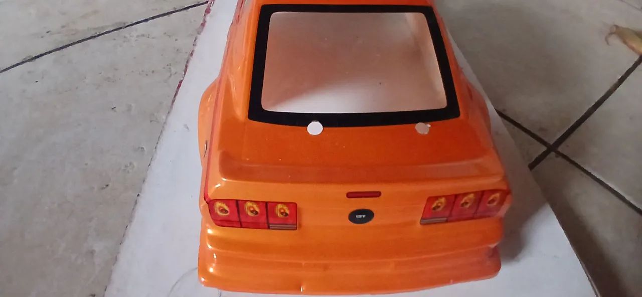 Bolha automodelo serve em tamiya e kyosho nova . Mustang gold . Unica na OLX 1/10