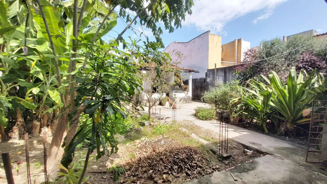 Imóvel para venda possui 420 metros quadrados com 2 quartos