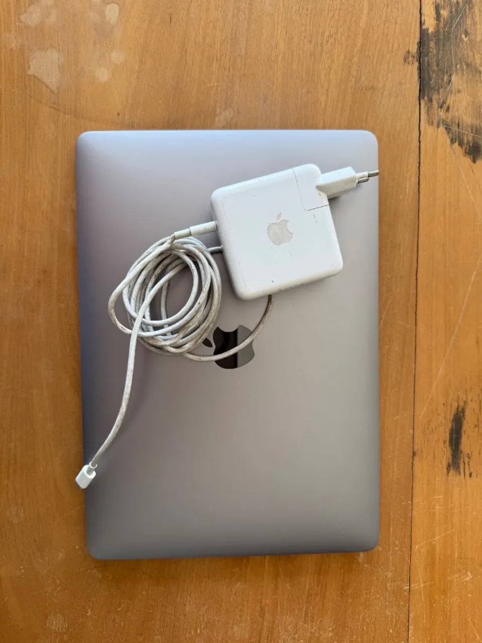 MacBook Pro 2018 13.3? Apple - 2.3ghZ i5