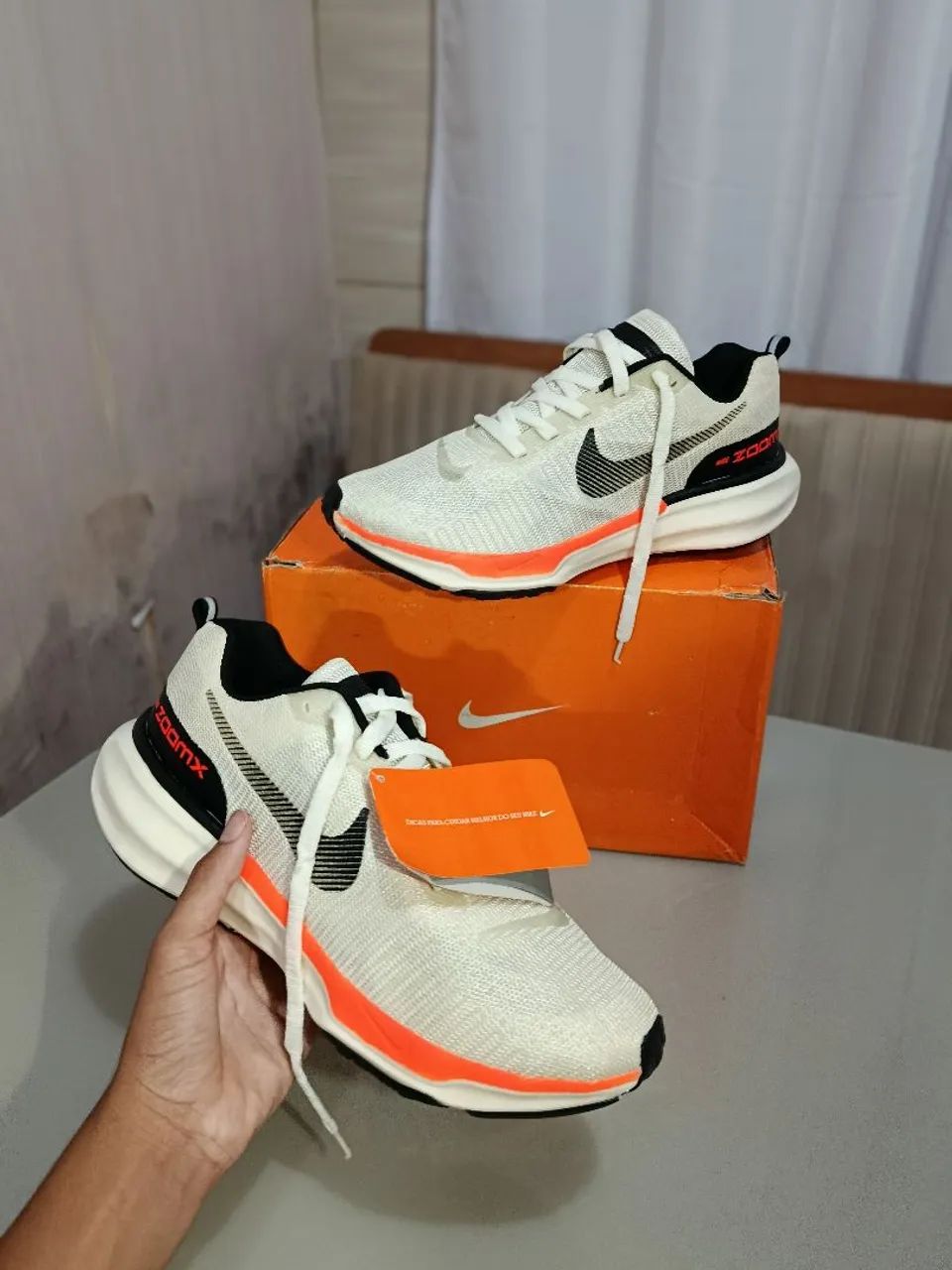 Nike Invincible Run 3 - ZoomX - Novo na Caixa - Cor Areia - Nº 42