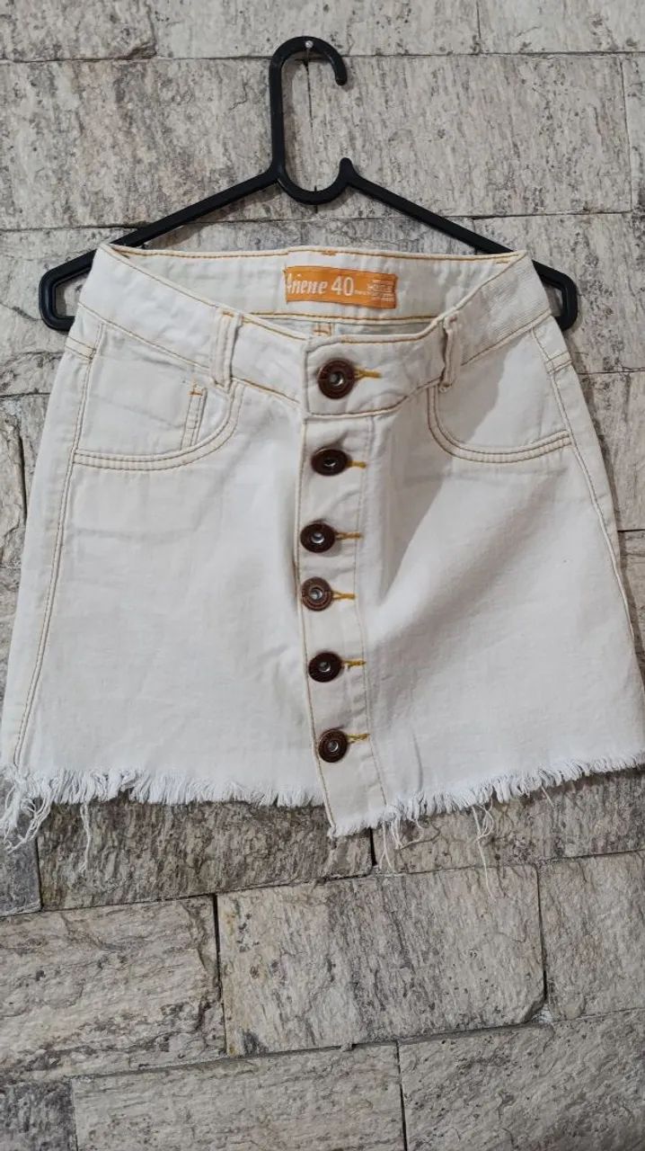 Saia jeans Ariene branco com botões  - Foto 3