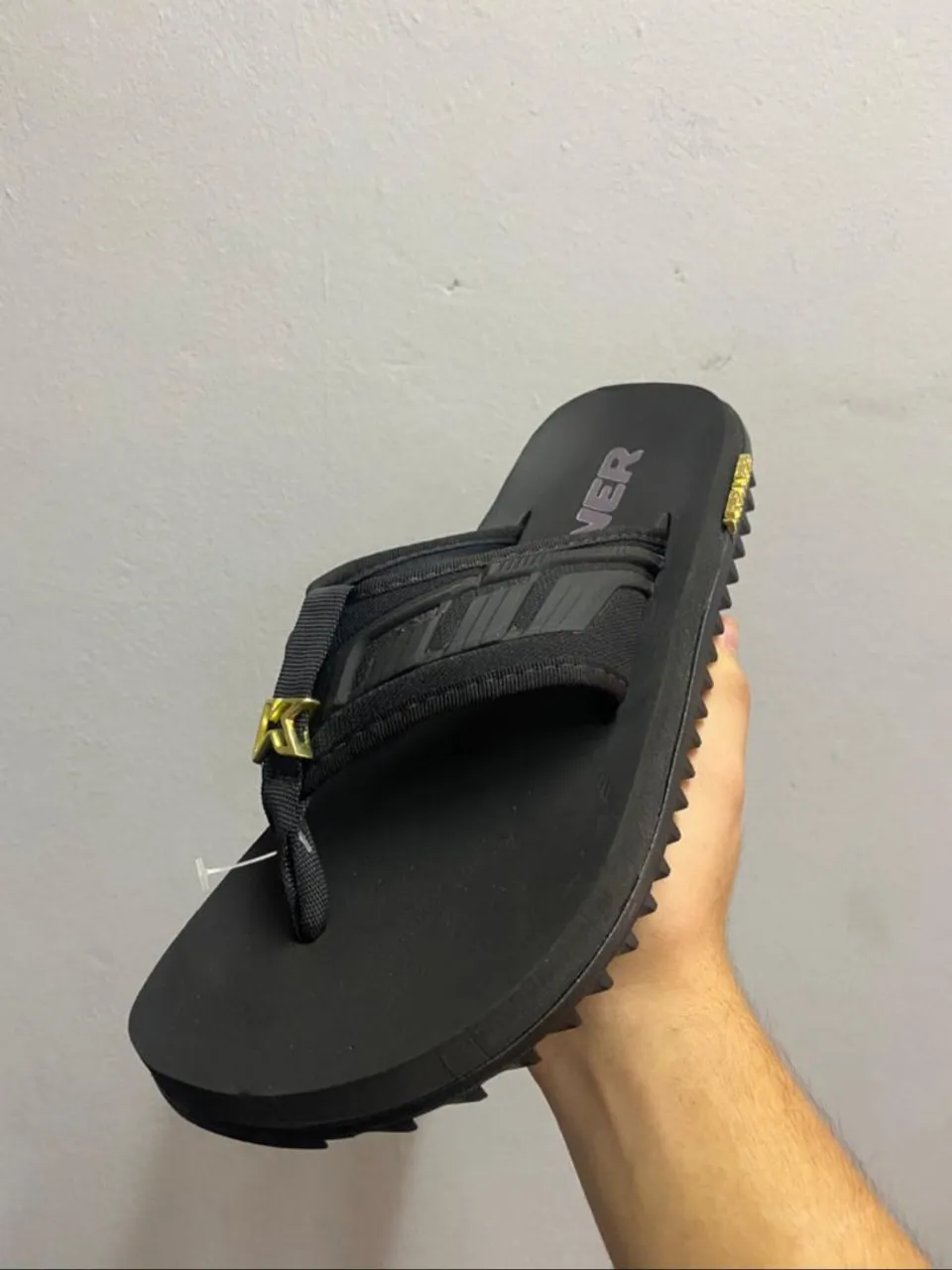 Chinelo Kenner lançamento Premium