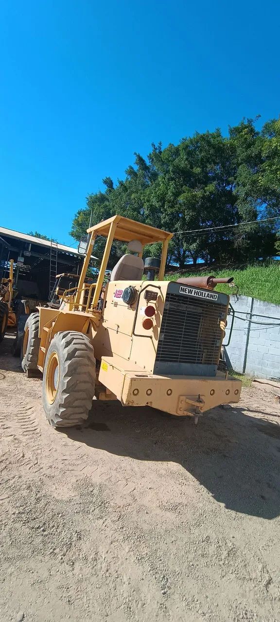 Pá Carregadeira New Holland 12B - Foto 4