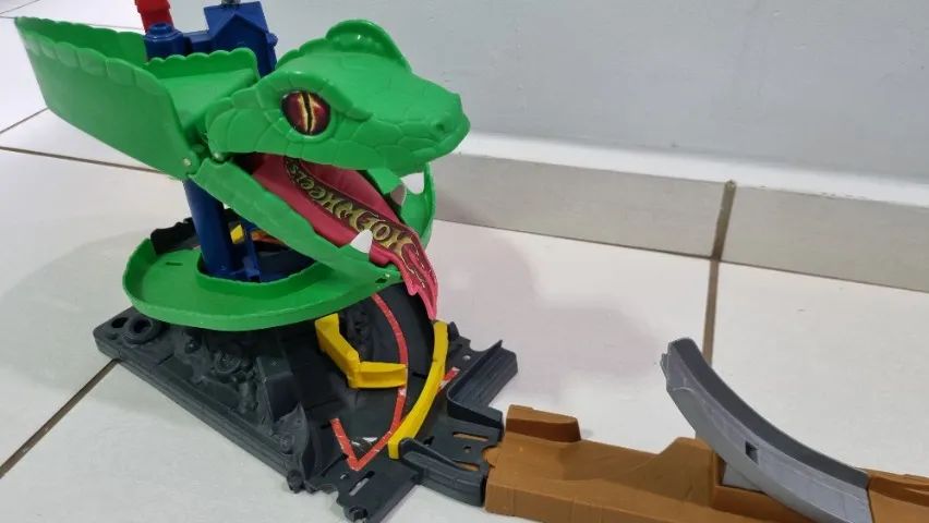 Hot Wheels - Cobra Crush (Usado) - Foto 2