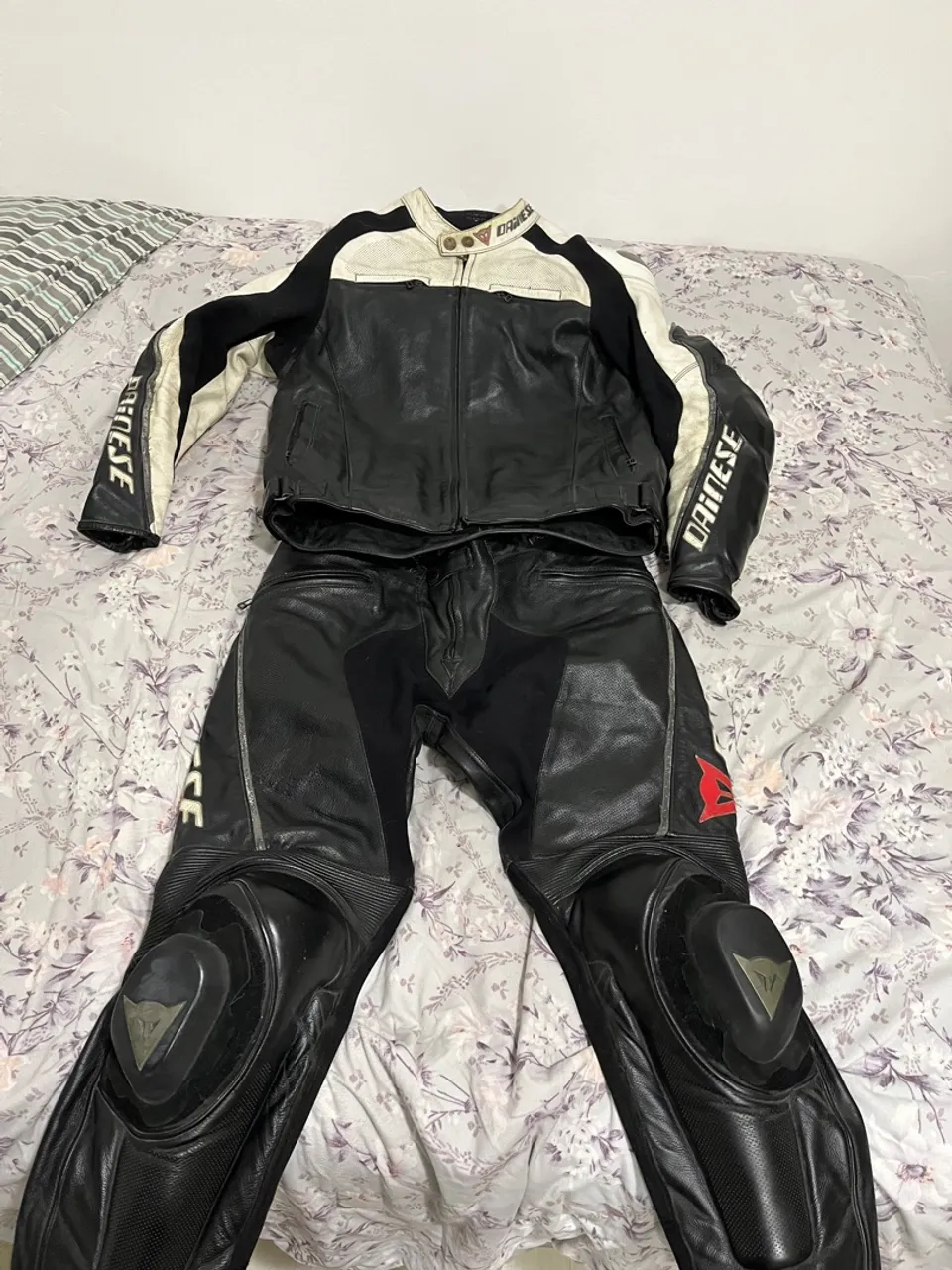 Roupa de Motociclismo Dainese - Jaqueta e Calça de Couro