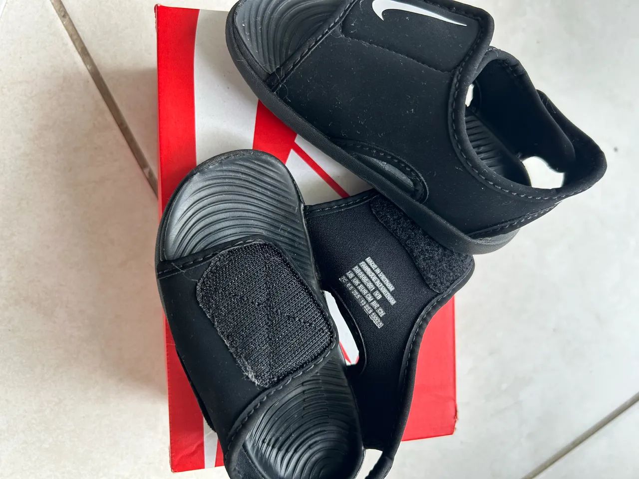 Sandália Nike sunray adjust tamanho 22,5 - Foto 4