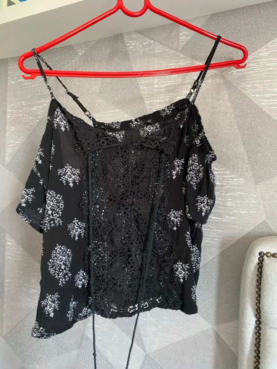 Lote com 5 blusas lindas