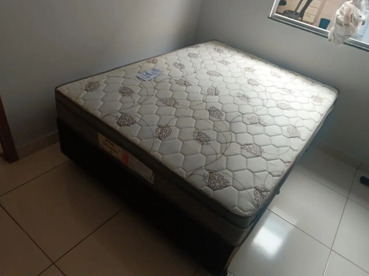 Colchão Box Molas Ensacadas Versatto