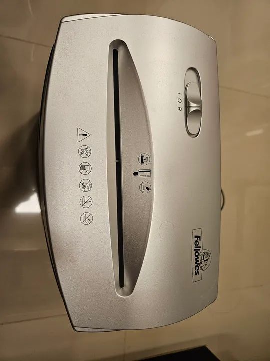 Fragmentadora de papel MARCA FELLOWES - Foto 2