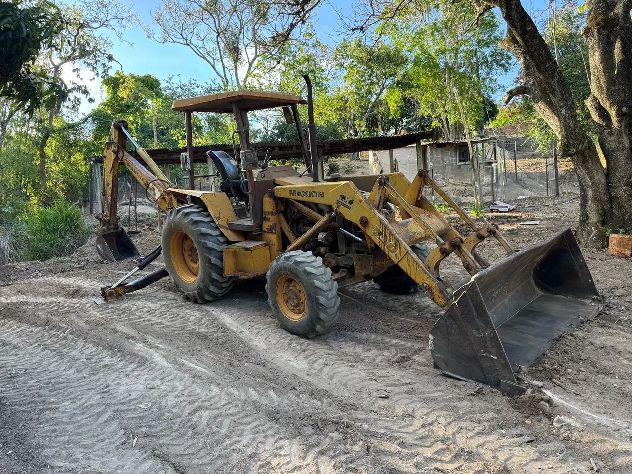 Retro escavadeira 4x4 - Foto 5