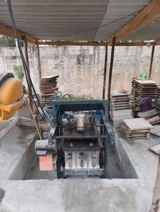 Máquina de Blocos Usada pneumática 432 atlantica 